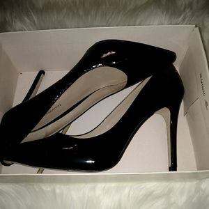BCBG black soft patent heels